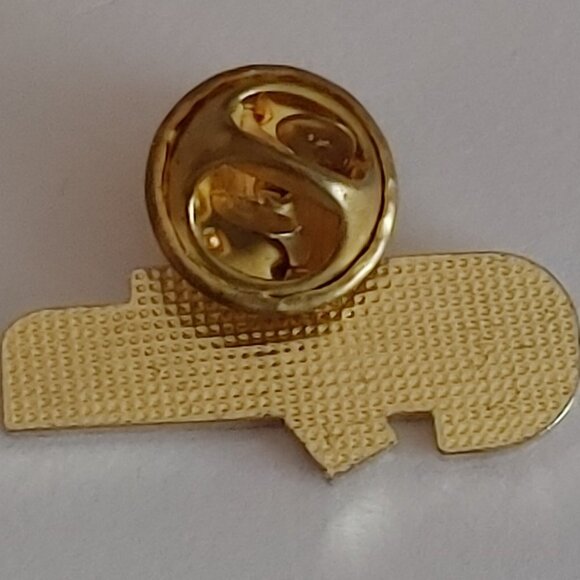 BEAUTIFUL EDMONTON Enamel Pin Marigold Official Flower - Picture 3 of 3